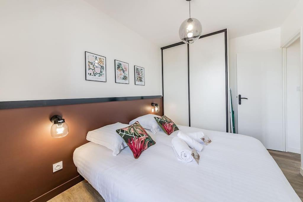 L'Azur Chaleureux Et Cocooning Segré Exterior foto
