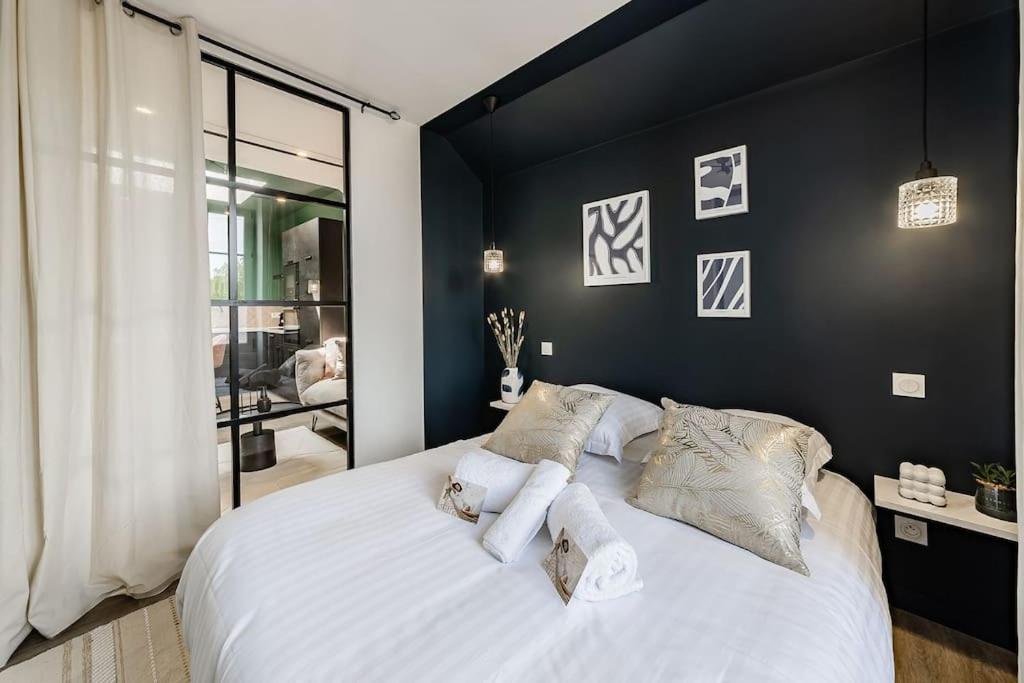L'Azur Chaleureux Et Cocooning Segré Exterior foto